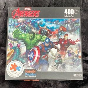 Marvel Avengers 400 piece puzzle and poster